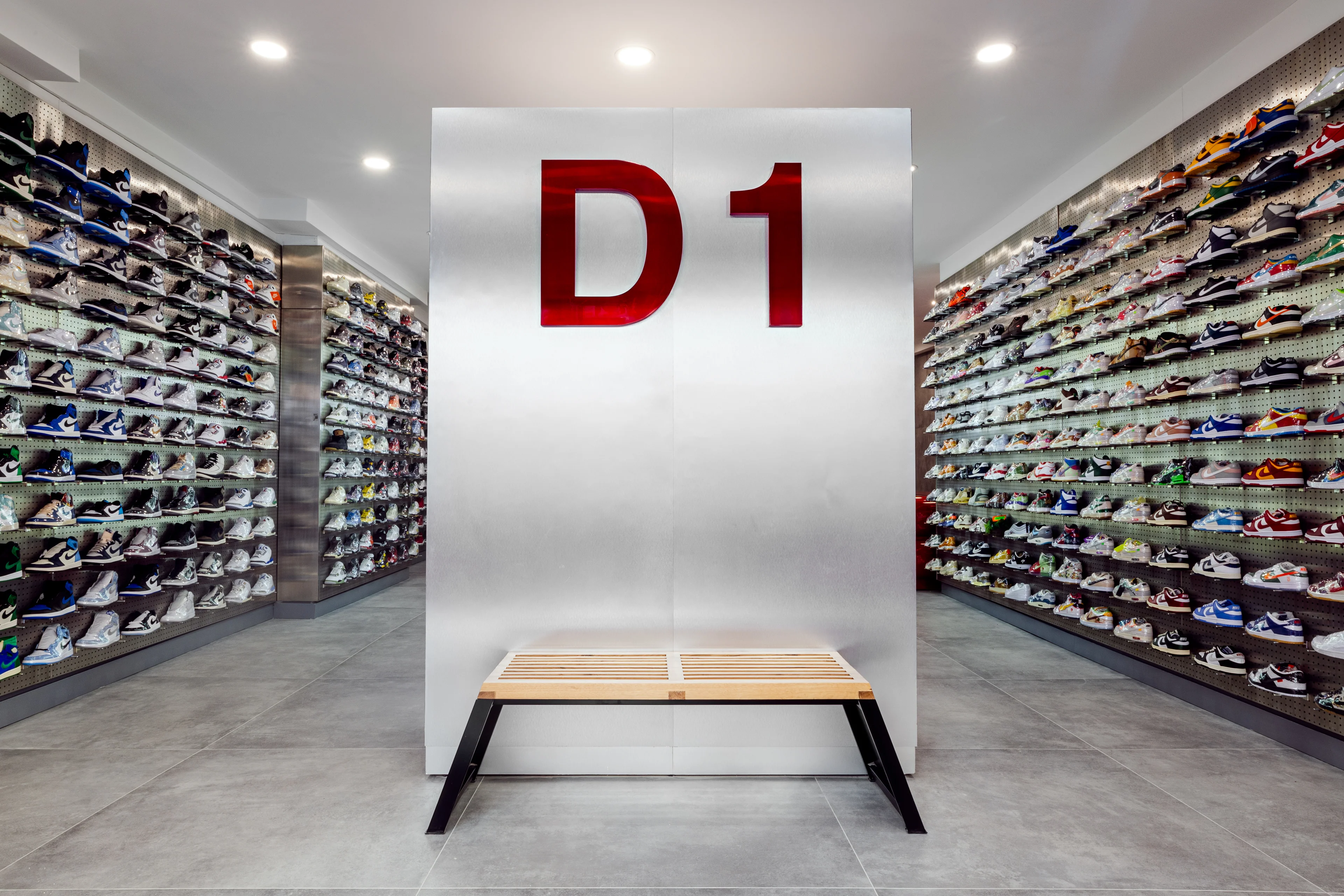 DISTRICT ONE: DEFINING MODERN STREETWEAR